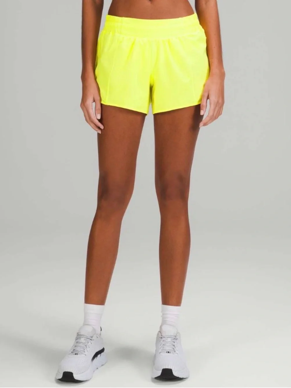 Lululemon Hotty Hot Low-Rise Lined Short 4" W7AVGT - Picture 2 of 8